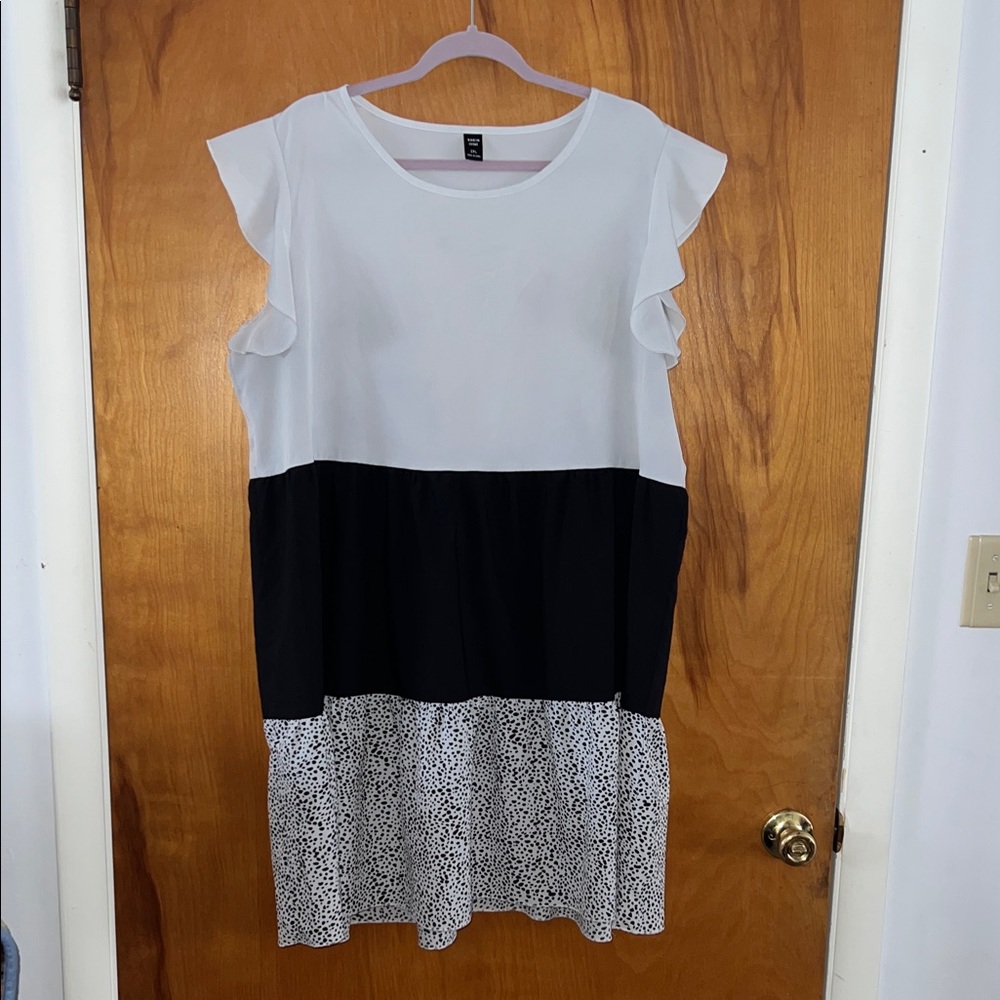 SHEIN Curve White and Black Midi Dress